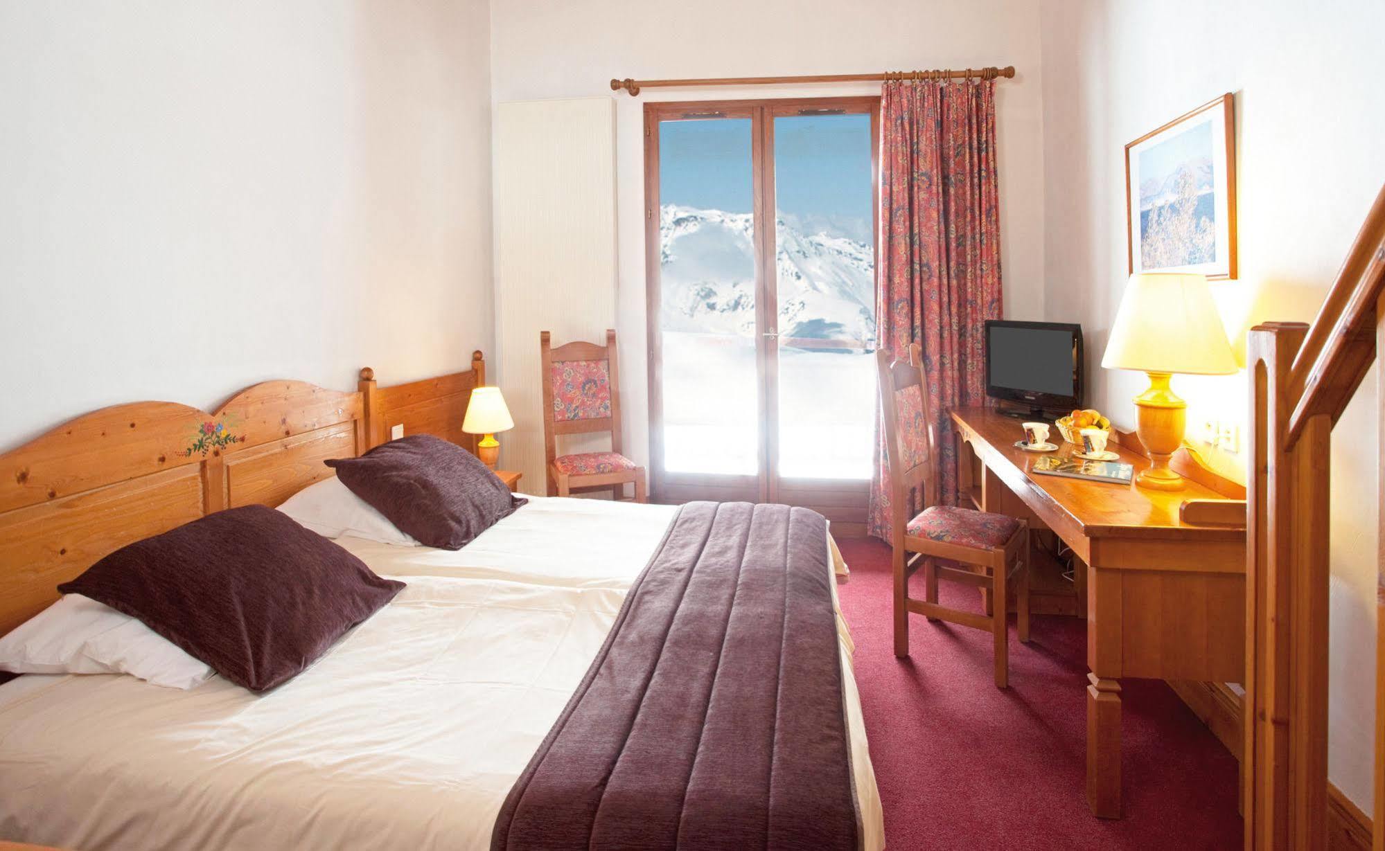 Hotel Club Mmv Le Val Cenis *** Lanslebourg-Mont-Cenis Buitenkant foto